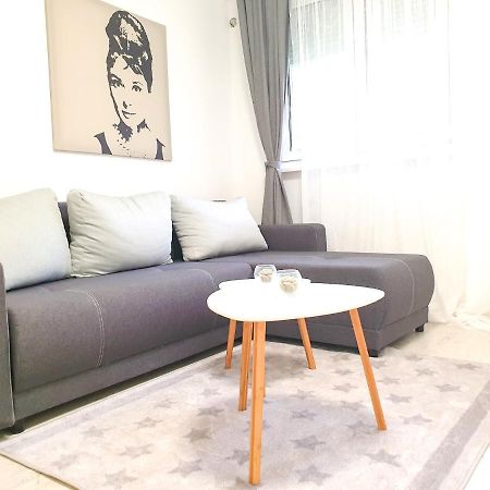 Apartment Iskra Beograd Eksteriør billede